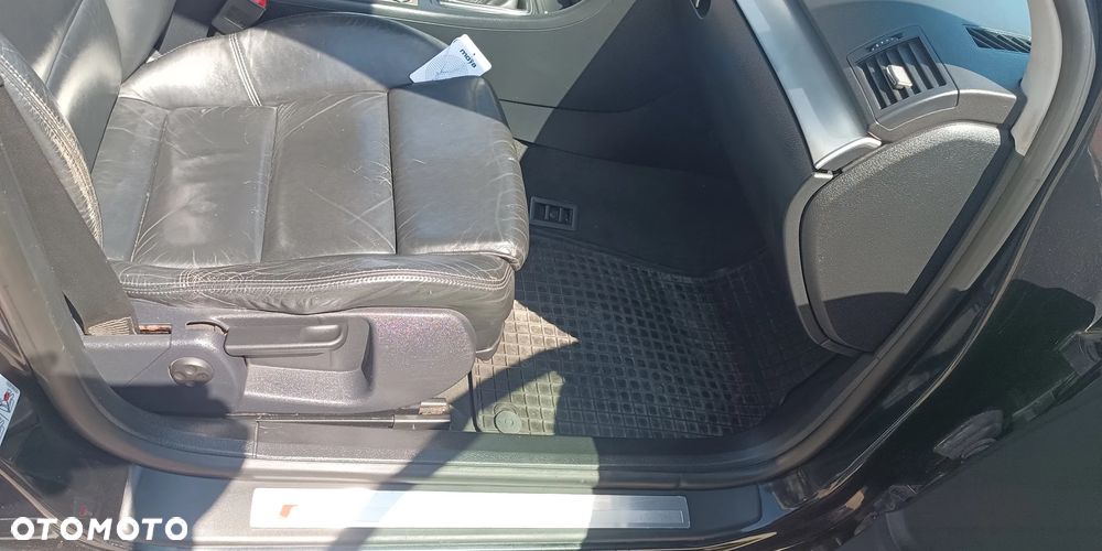 Audi A4 Avant 2.0 TDI - 27