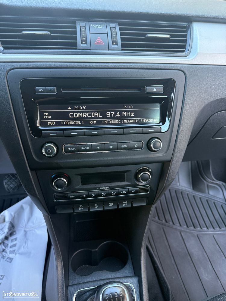 Skoda Rapid Spaceback 1.6 TDi Active - 11