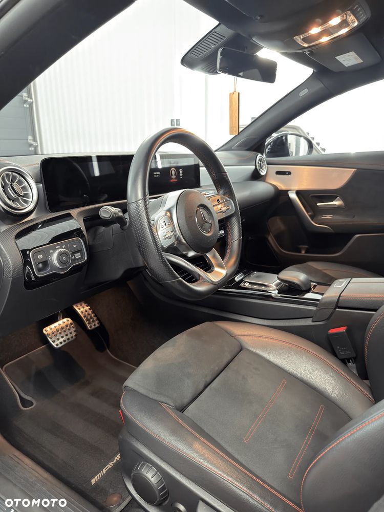 Mercedes-Benz CLA 200 4-Matic AMG Line 8G-DCT - 7
