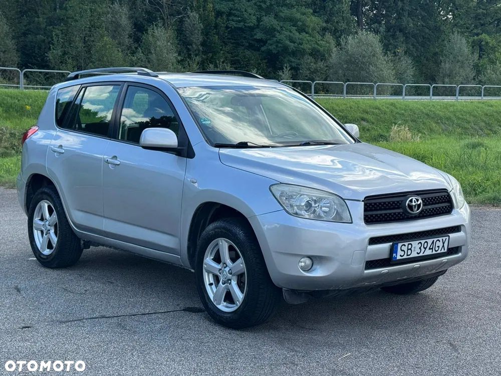 Toyota RAV4 - 7