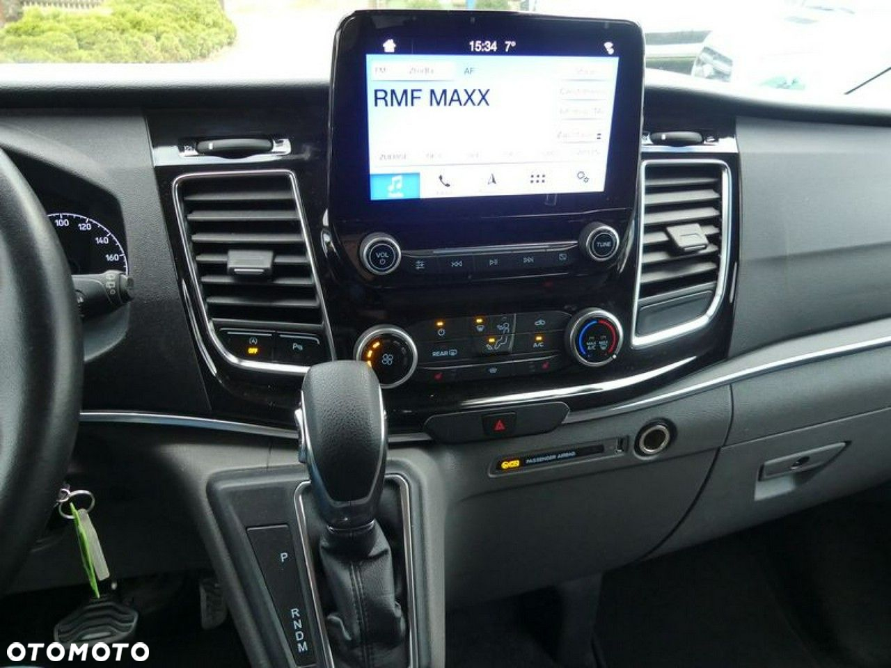 Ford Tourneo Custom - 5