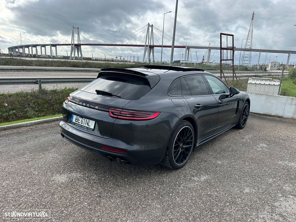 Porsche Panamera Sport Turismo - 2