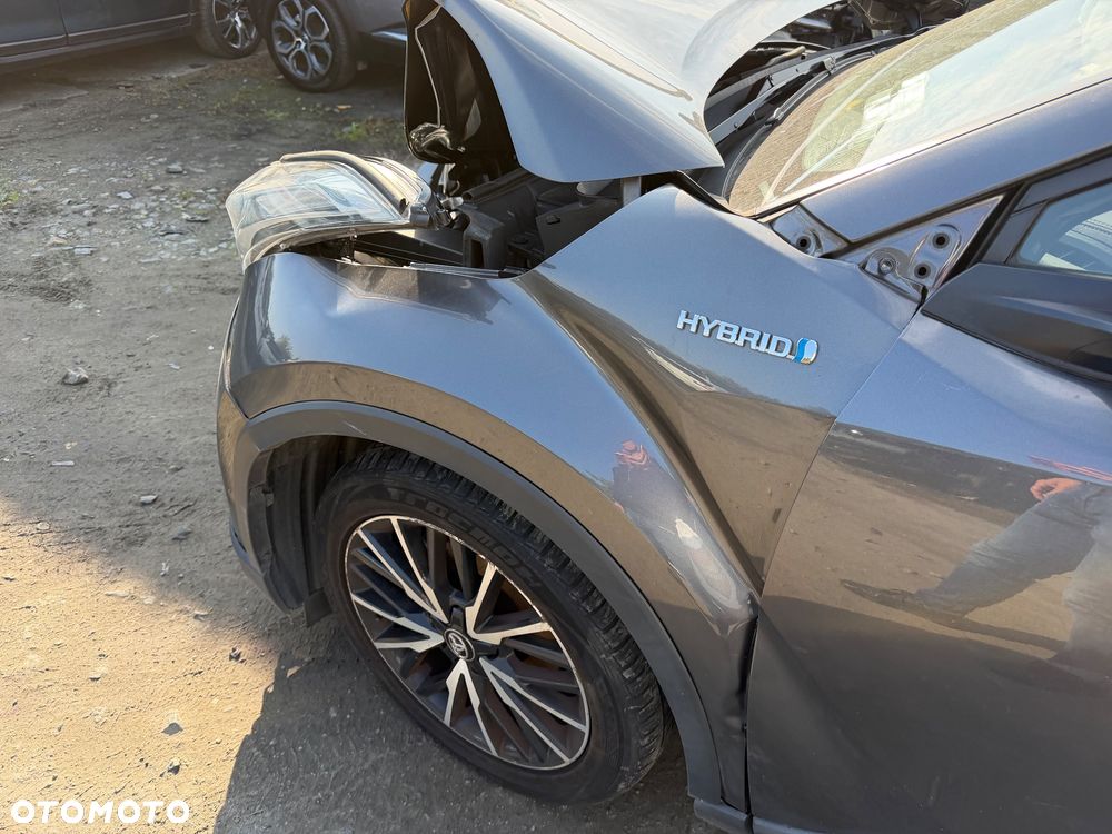 Toyota C-HR Lounge - 29