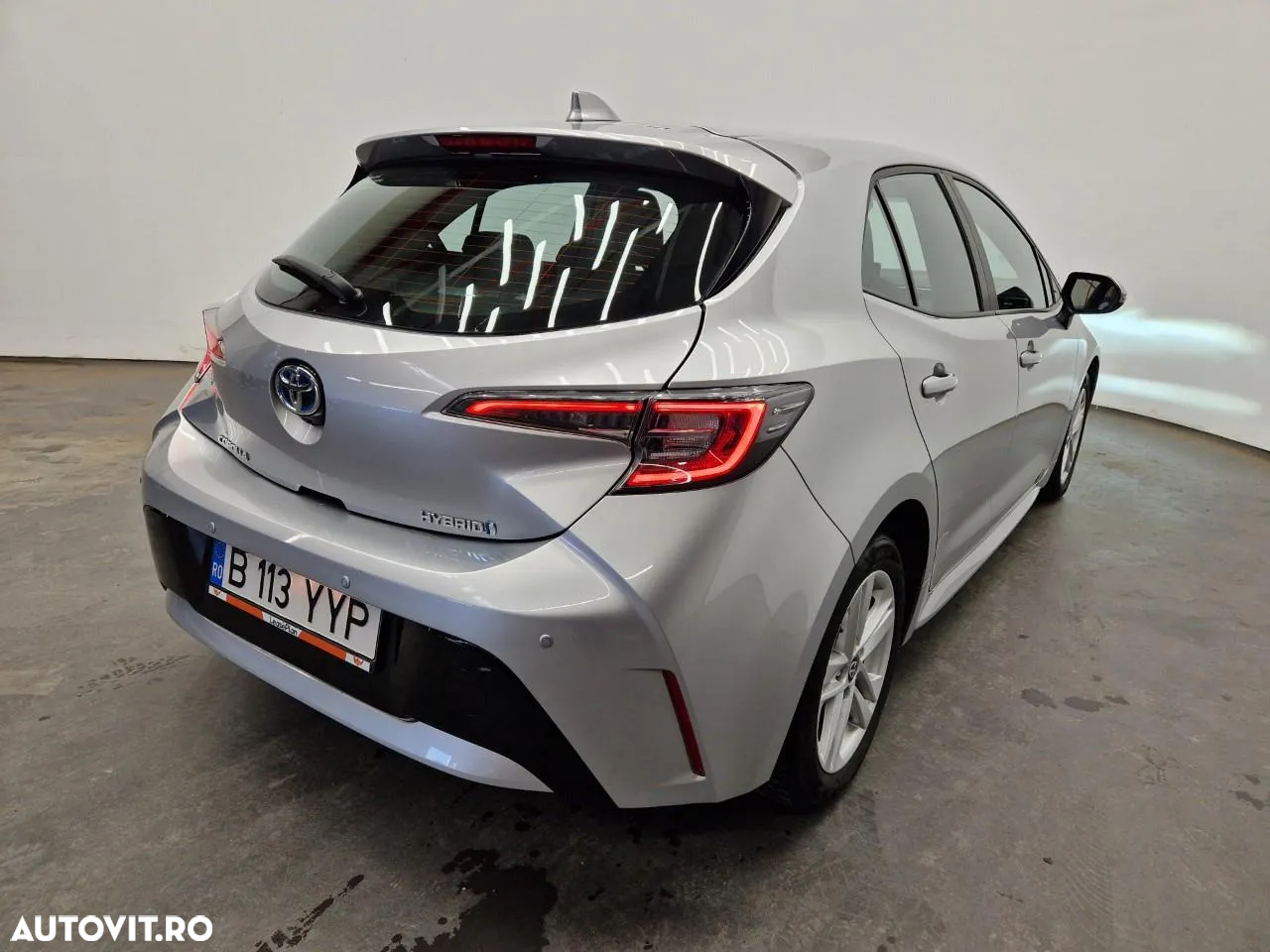 Toyota Corolla - 2