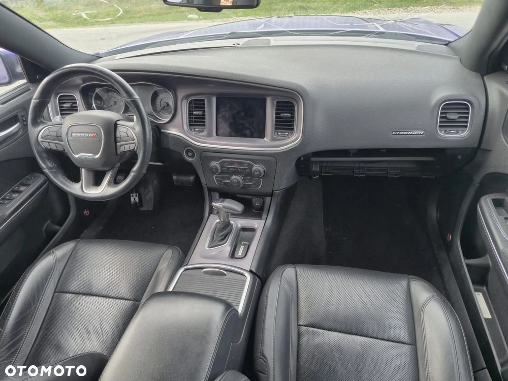 Dodge Charger - 13