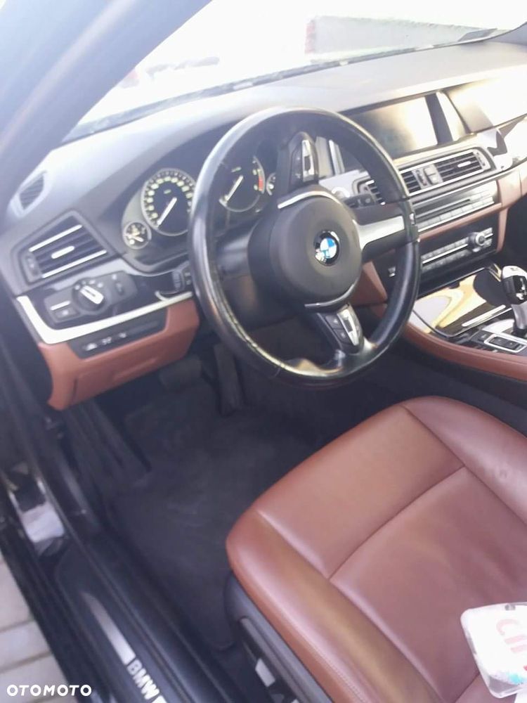 BMW Seria 5 520d - 13