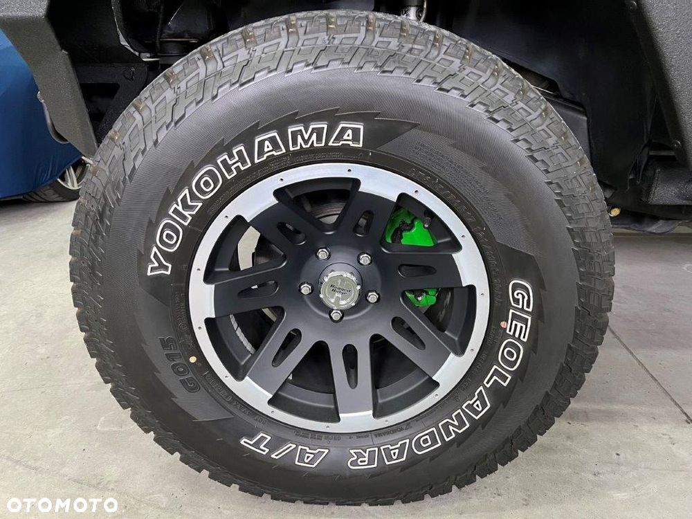Jeep Wrangler - 8