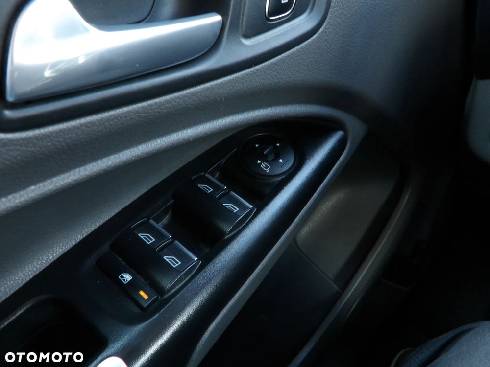 Ford Tourneo Connect 1.5 EcoBlue Titanium PowerShift - 34