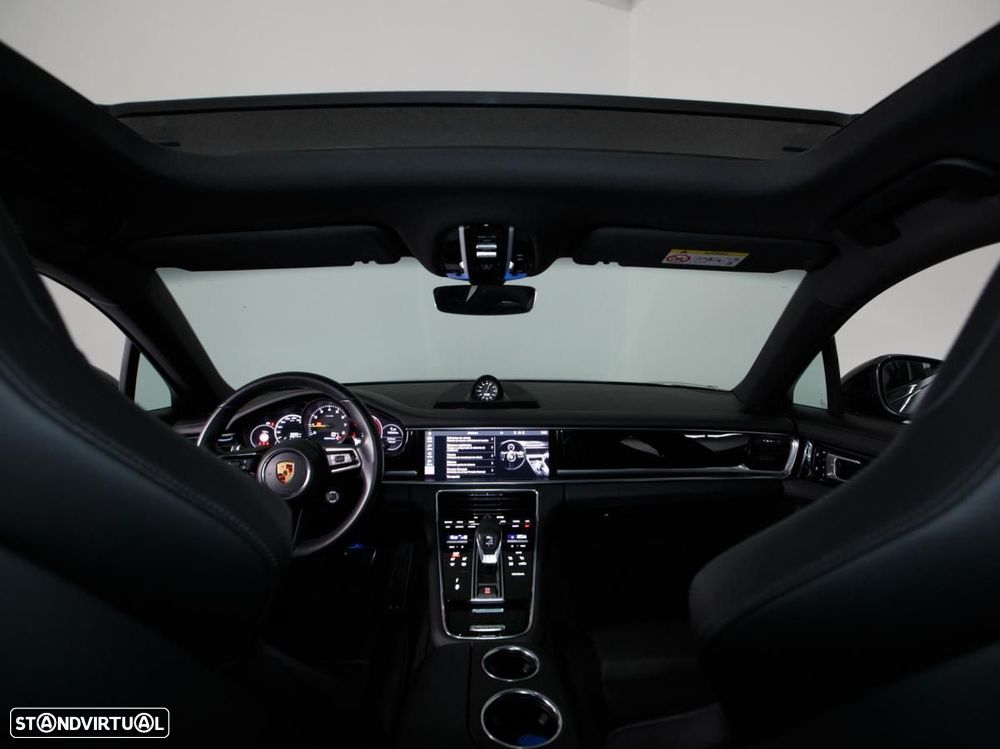 Porsche Panamera Sport Turismo 4S E-Hybrid - 8