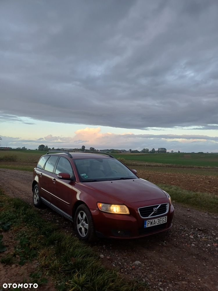 Volvo V50 - 1