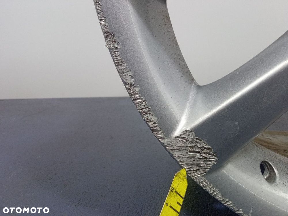 BMW 7 G11 G12 FELGA ALUMINIOWA 8JX18 ET30 5X112 6867338 - 5