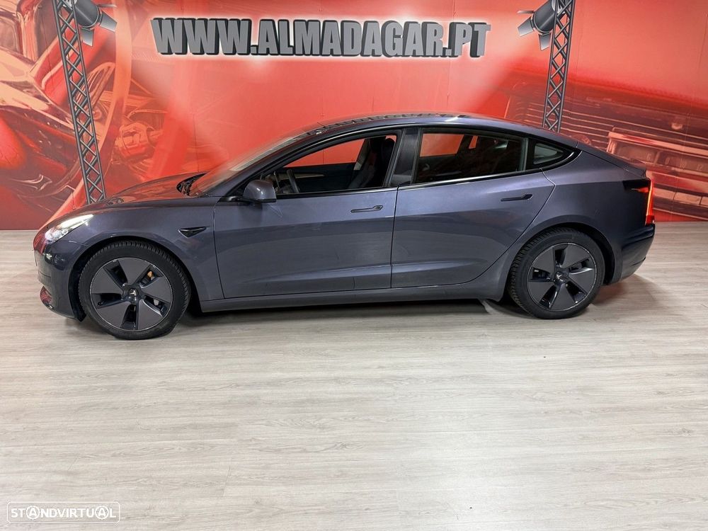 Tesla Model 3 Standard Range Plus RWD - 2