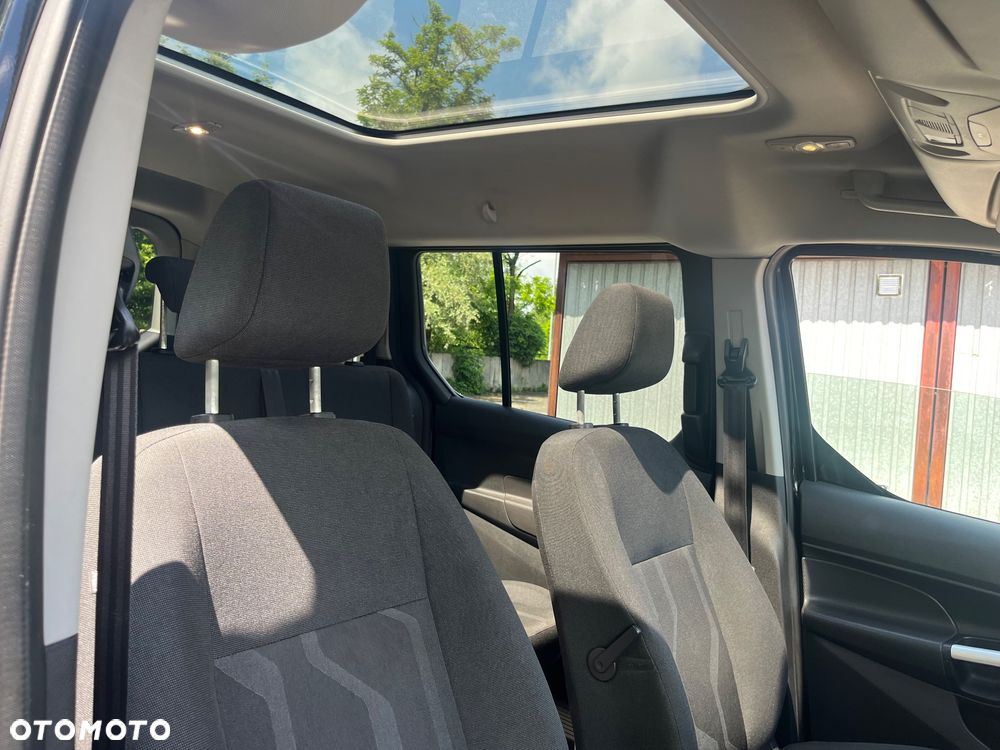 Ford Tourneo Connect Grand - 22