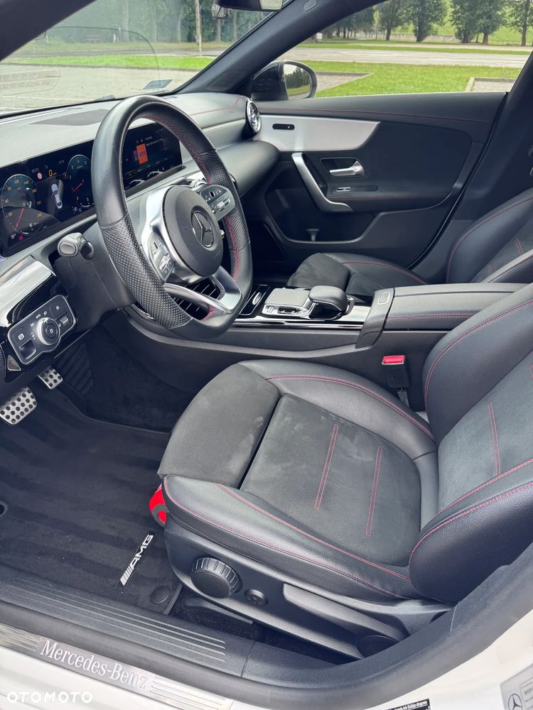 Mercedes-Benz CLA 200 AMG Line 7G-DCT - 21