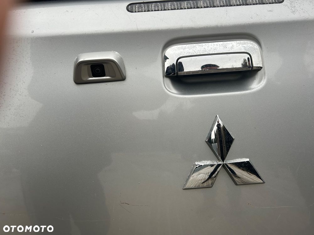 Mitsubishi L200 Pick Up 4x4 S&S Club Cab Diamant Edition - 17