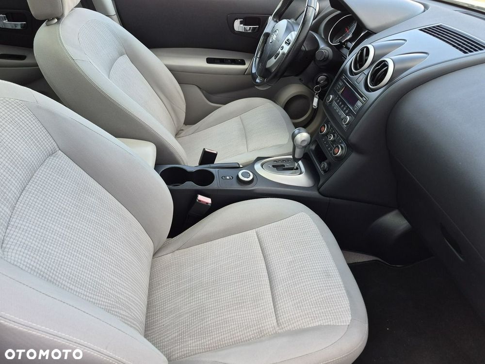 Nissan Qashqai+2 - 21