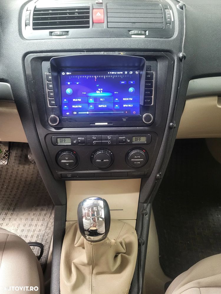 Skoda Octavia 1.6 FSI Classic - 13