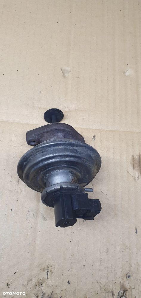 Zawór EGR BMW I E87 2.0D 7.00684.08 - 1