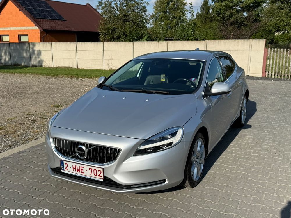 Volvo V40 D2 Geartronic Inscription - 1