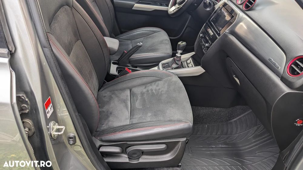 Suzuki Vitara S 1.4 Boosterjet 4X4 - 17