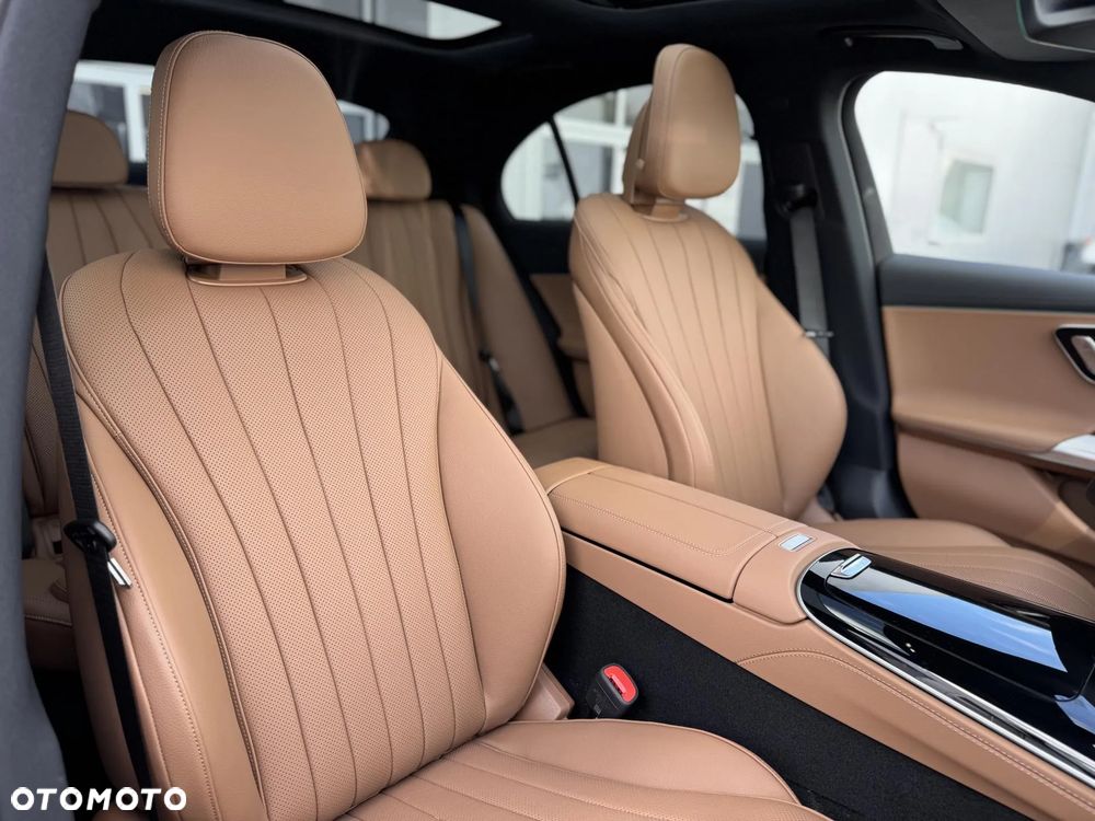 Mercedes-Benz Klasa E 300 de 4-Matic Exclusive - 12