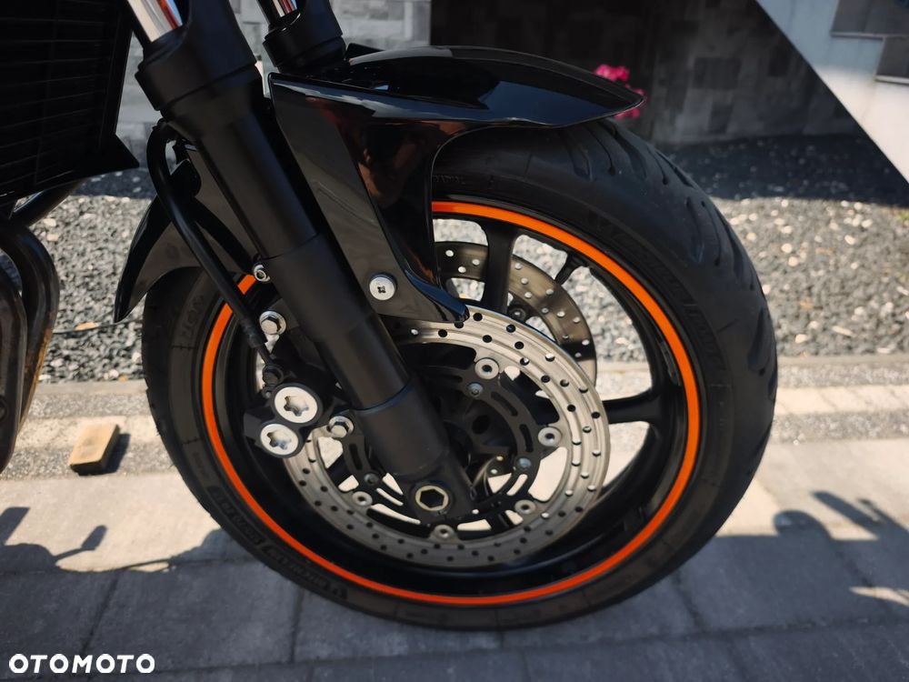 Yamaha FZ6 - 11