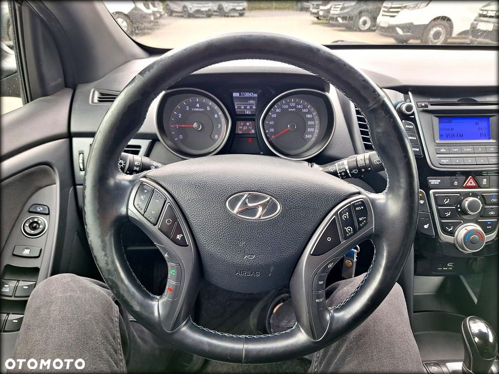 Hyundai i30 1.6 Premium - 10