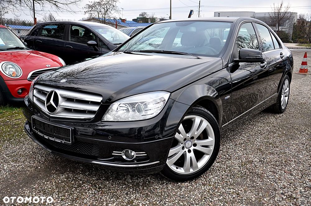 Mercedes-Benz Klasa C 180 Kompressor BlueEFFICIENCY Avantgarde - 3