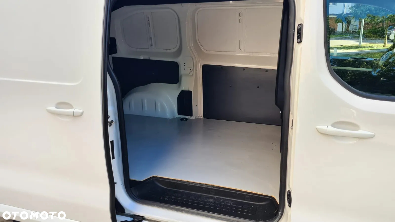 Opel Vivaro - 31