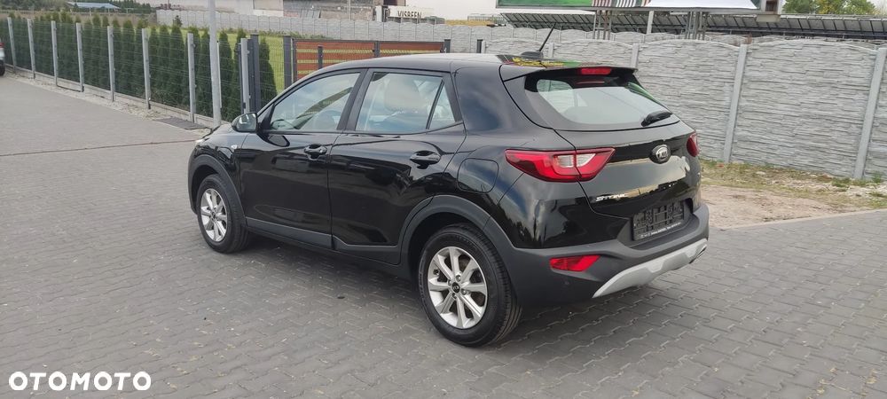 Kia Stonic - 4