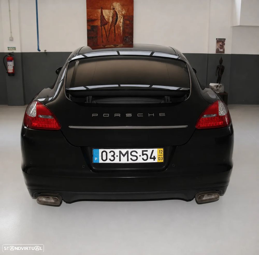 Porsche Panamera 3.0 V6 - 4