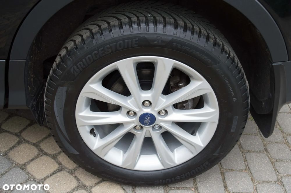 Ford Kuga 2.0 TDCi 2x4 Titanium - 40