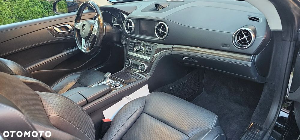 Mercedes-Benz SL - 15