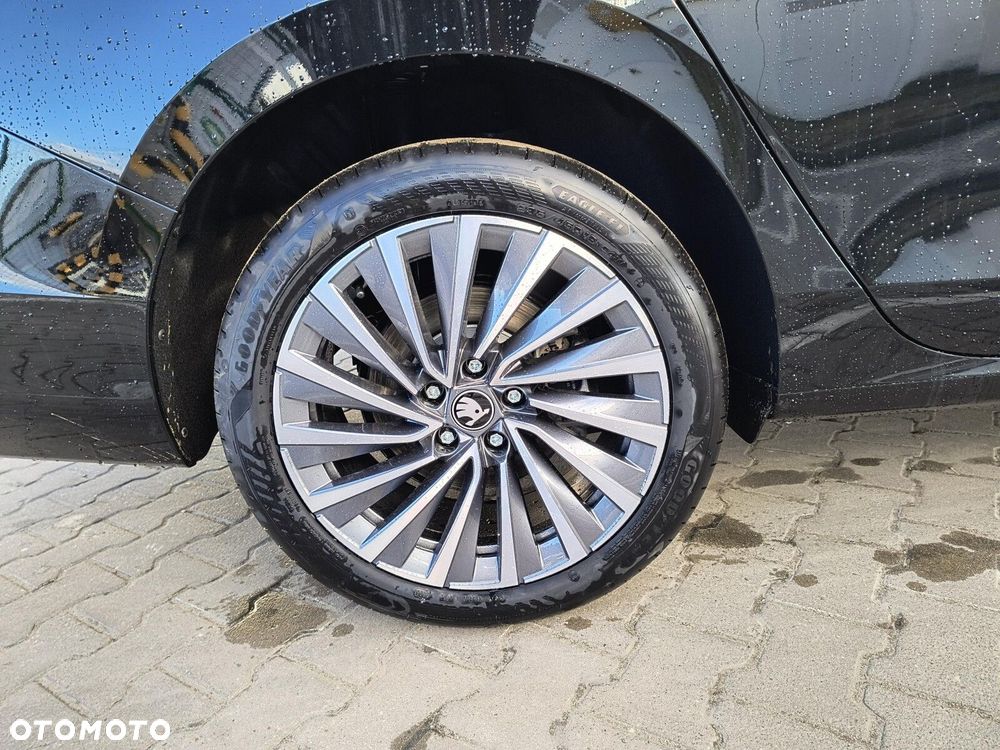 Skoda Superb 2.0 TDI SCR 4x4 L&K DSG - 18