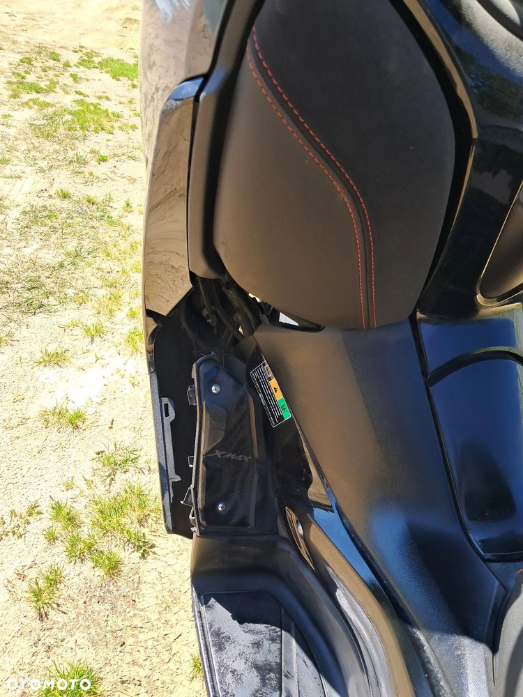 Yamaha X-max - 13