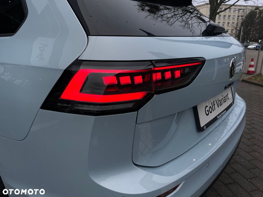 Volkswagen Golf Variant 2.0 TDI R-Line Plus DSG - 31