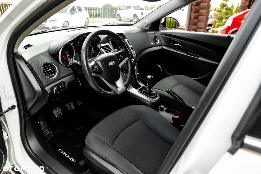 Chevrolet Cruze 1.8 LS - 14