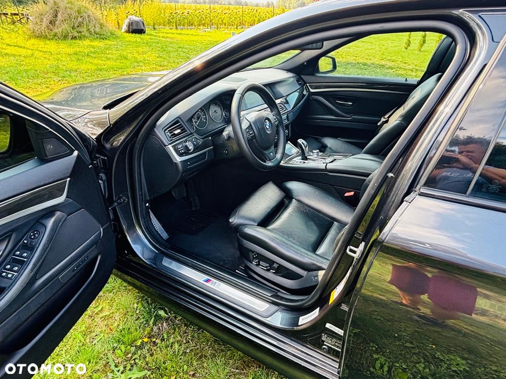 BMW Seria 5 535i Sport-Aut Luxury Line - 9