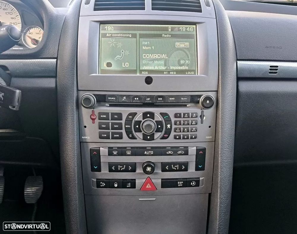 Peugeot 407 2.0 HDi Executive - 18