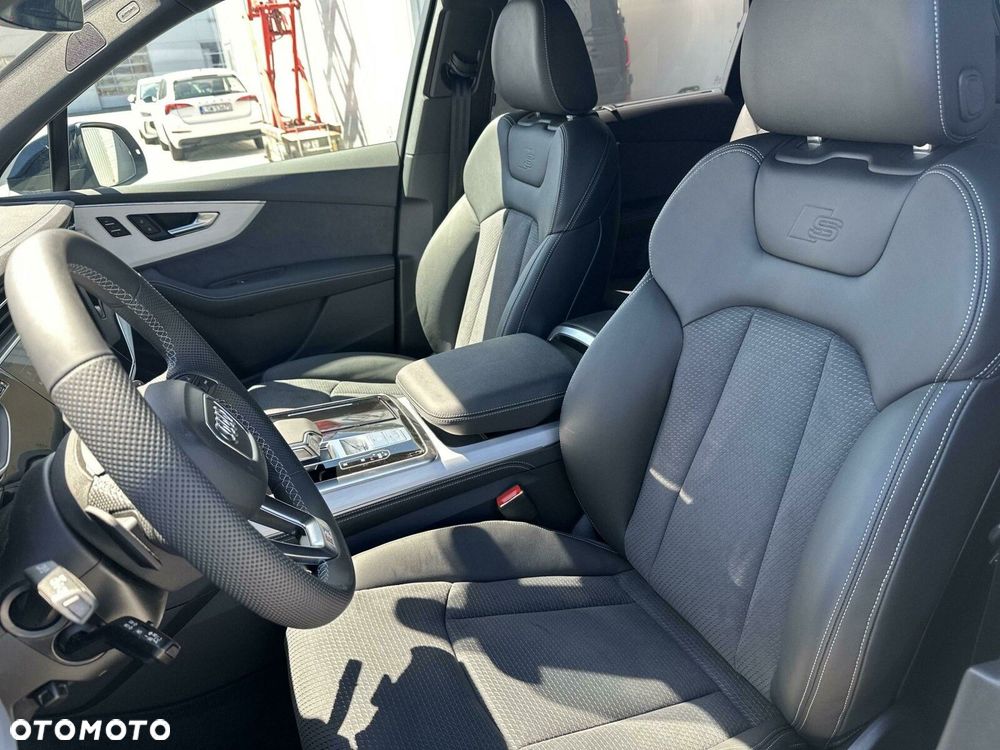 Audi Q7 - 16