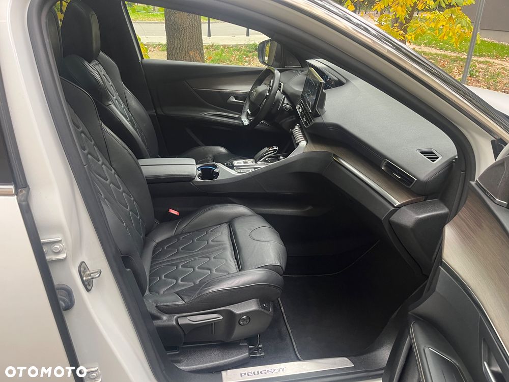 Peugeot 3008 1.6 PureTech HYbrid4 GT Line S&S EAT8 - 7