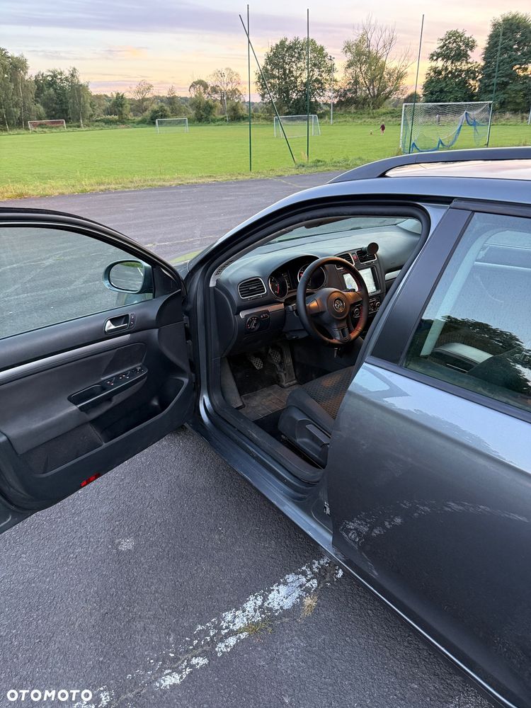 Volkswagen Golf 1.6 TDI Comfortline - 21