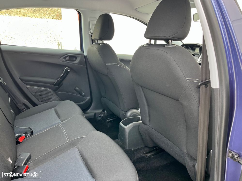 Peugeot 208 1.2 PureTech Access - 31