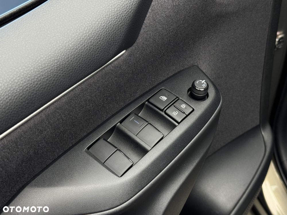 Toyota Yaris Hybrid 1.5 Comfort - 22