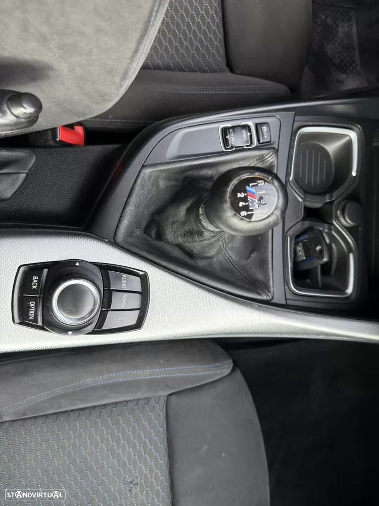 BMW 114 d Pack M - 19