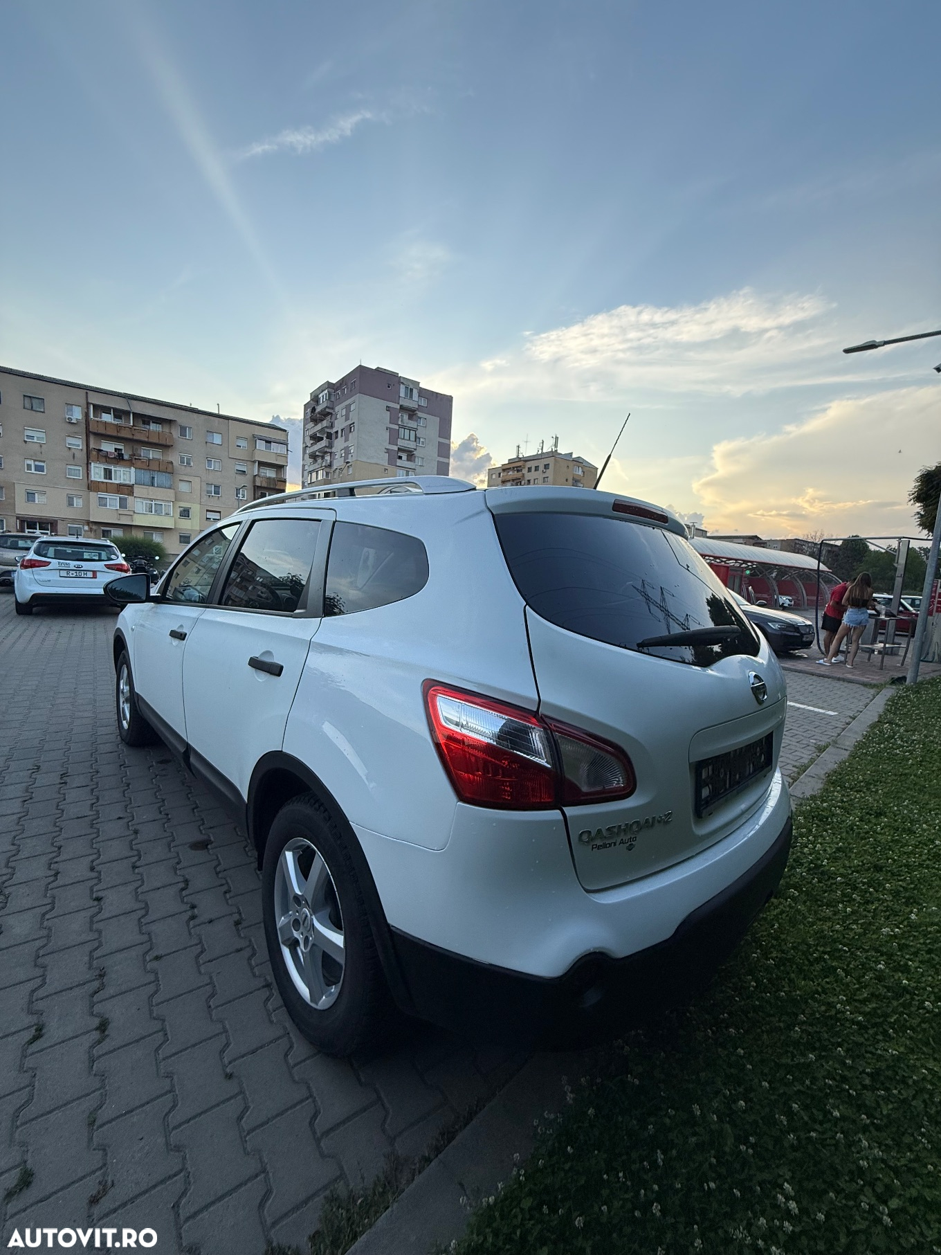 Nissan Qashqai+2 - 4