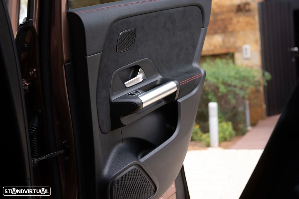 Mercedes-Benz GLA 250 e AMG Line - 24