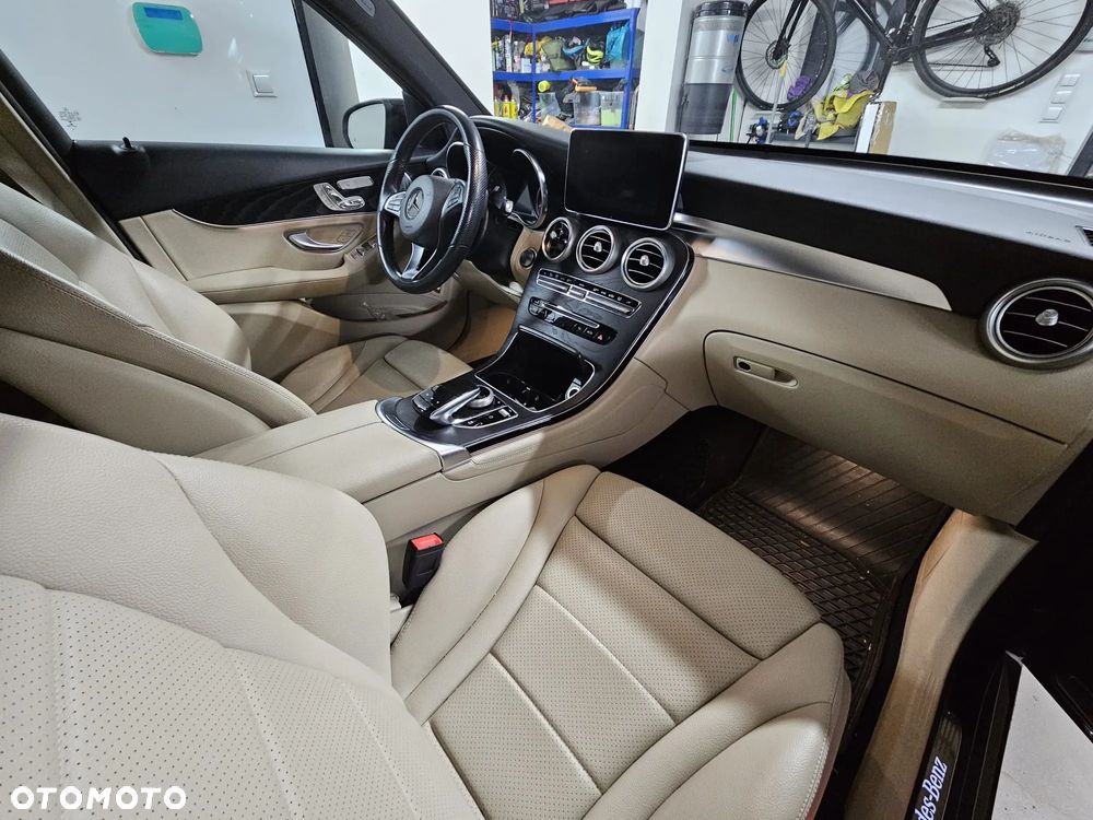 Mercedes-Benz GLC 300 4-Matic - 12