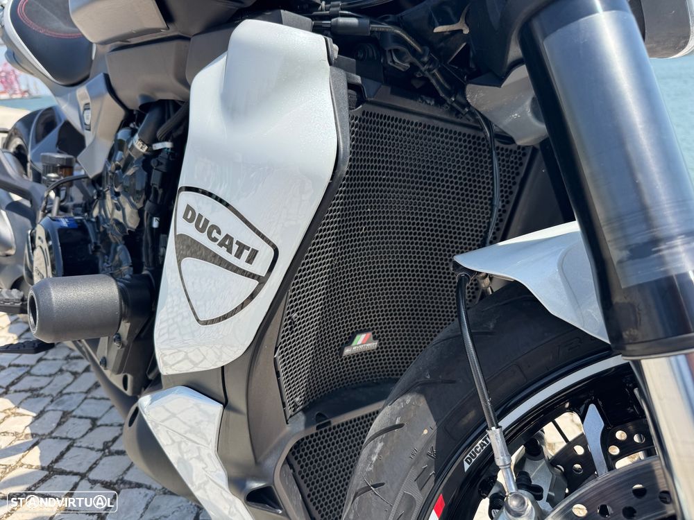 Ducati XDiavel V4 - 12