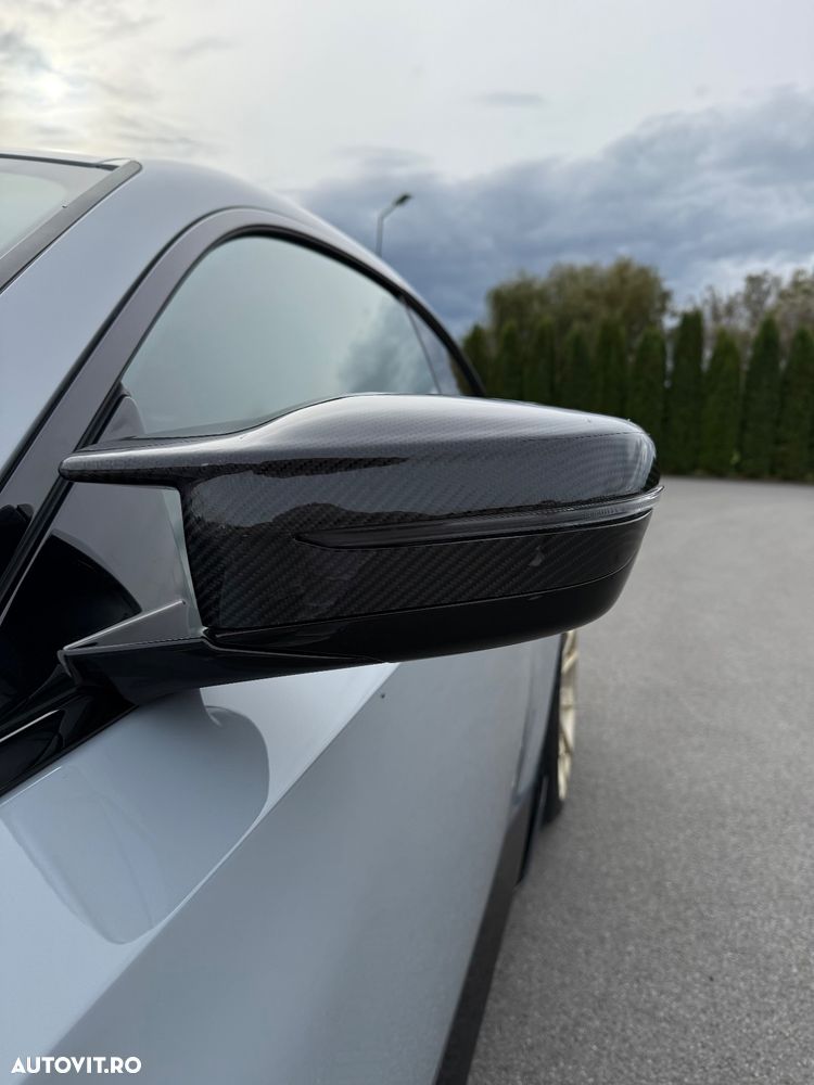 BMW M2 M240i xDrive - 9
